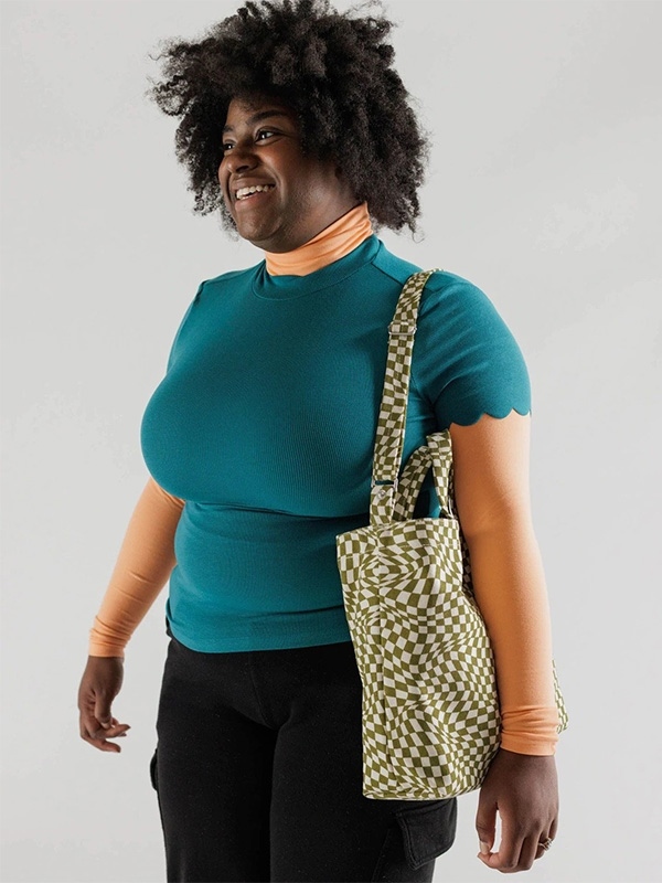 Picture of Horizontal Duck Bag in Moss Trippy Checker