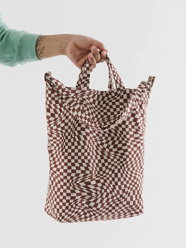 Picture of Duck Bag in Maroon Trippy Checker